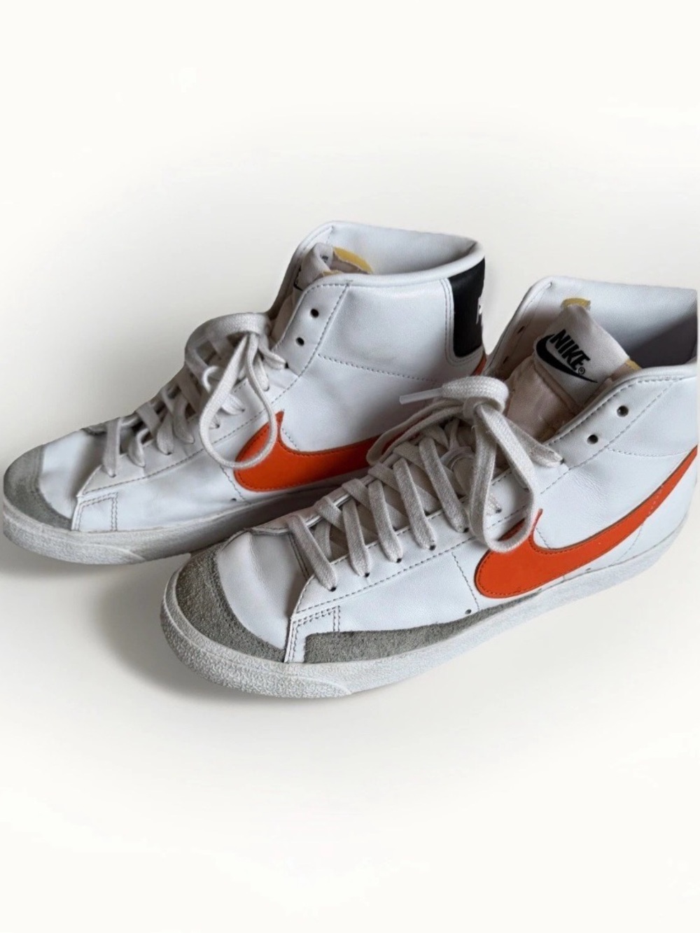Nike Blazer Mid '77 Vintage White Magma Orange Men's Size 9.5